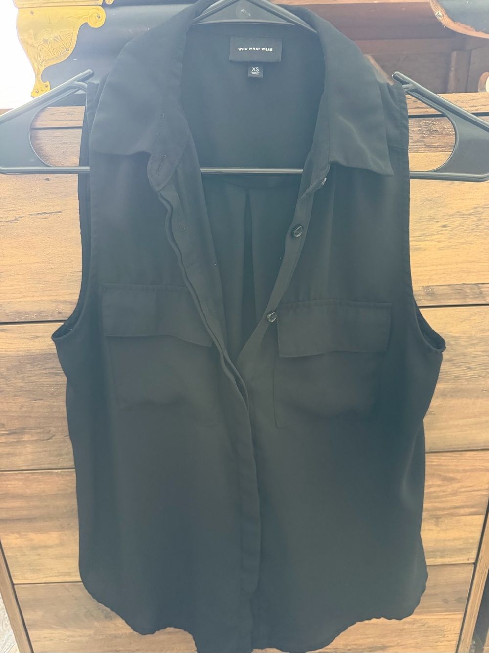Who What Wear Black Sleeveless Button-Front Collared Blouse
